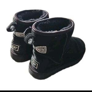 Ugg Womens Black Classic Short Swarovski Crystal Bow Boot 8